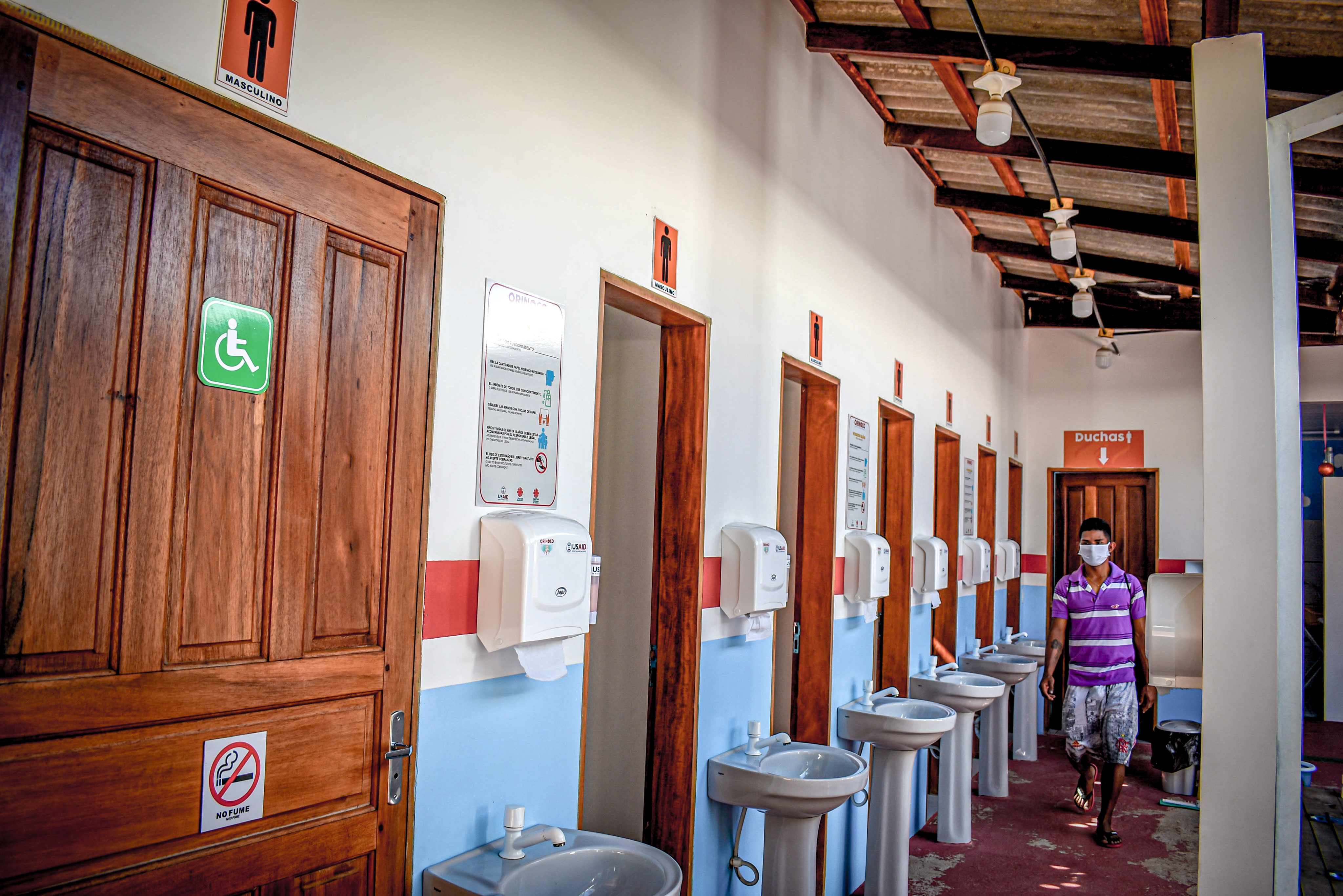 Instalação wash na Igreja Nossa Senhora da Consolata.jpg